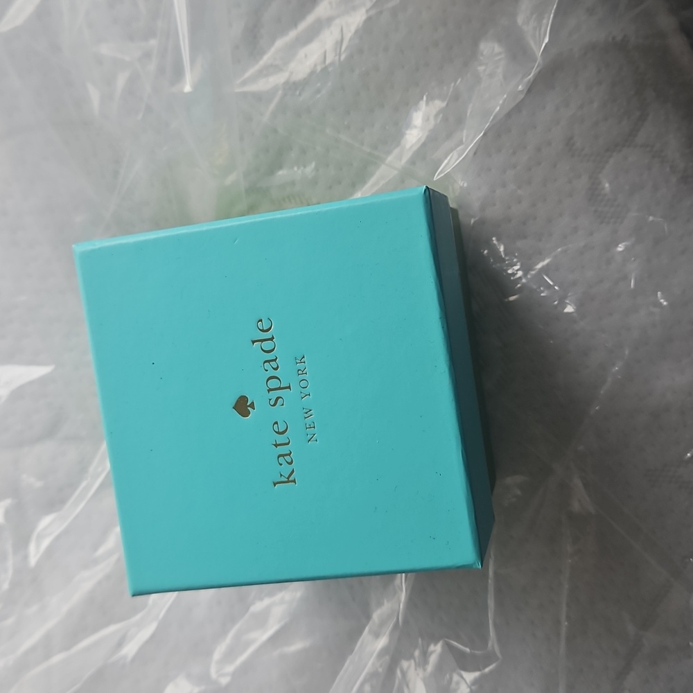 Kate Spade Watch - Picture 6 of 8